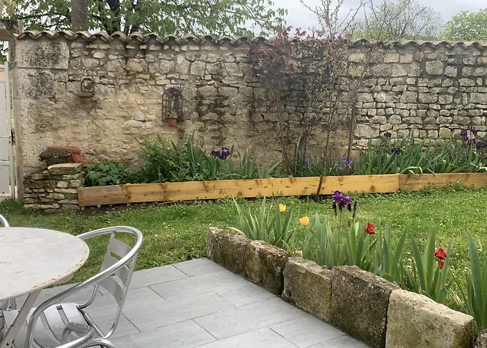 La Maison De Josephine Сasa de vacaciones Montignac-Charente